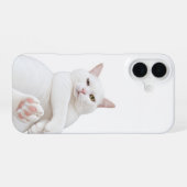 面白い白猫iPhone 16ケース - かわいいおこりんぼ猫P iPhone 16ケース (裏面横)