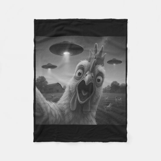 面白い自撮り UFOのあるニワトリ "ウェイ" フリースブランケット (正面)