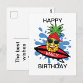 面白い誕生日のサーフィンするパイナップル ポストカード (正面/裏面)