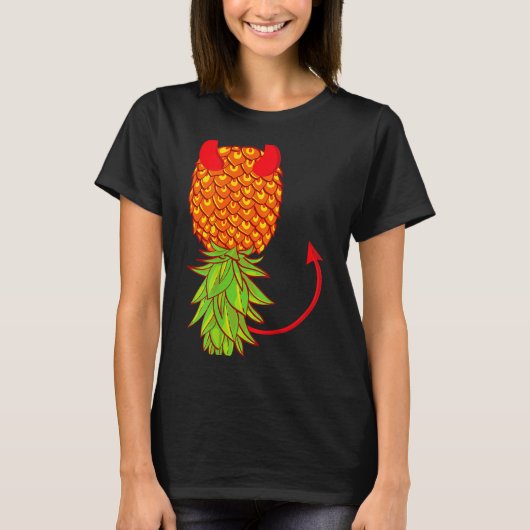 面白い逆さまのパイナップル スウィンガー フルーツ好き Tシャツ (正面)