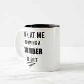 面白い配管工Tシャツ 配管工ギフト 配管工シャツ ツートーンマグカップ (正面左)