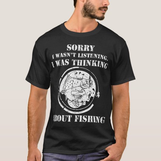 面白い釣り好きお父さんおじいちゃんごめん今しゃべれない Tシャツ (正面)