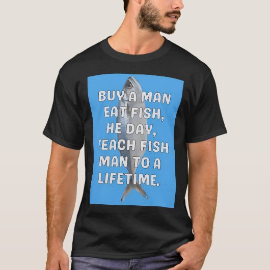 面白い魚を食べる男 Tシャツ (正面)