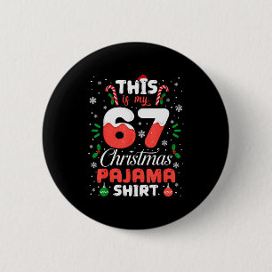面白い67クリスマスパジャマTシャツシックスブナイメムブ 缶バッジ