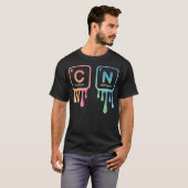 面白い67ミーム科学化学ナードユーモア周期 Tシャツ (正面フル)