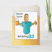面白い70歳の誕生日の男性の漫画とビール カード (正面)