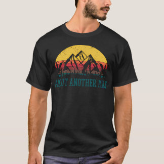 面白い ハイキング レトロ 山 自然 アウトドア Tシャツ