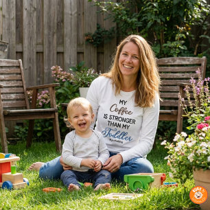 面白い「私のコーヒーは我が子より強い」ロンT Tシャツ