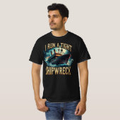 面白い「私はきちんと船を沈めてます」デザイン Tシャツ (正面フル)