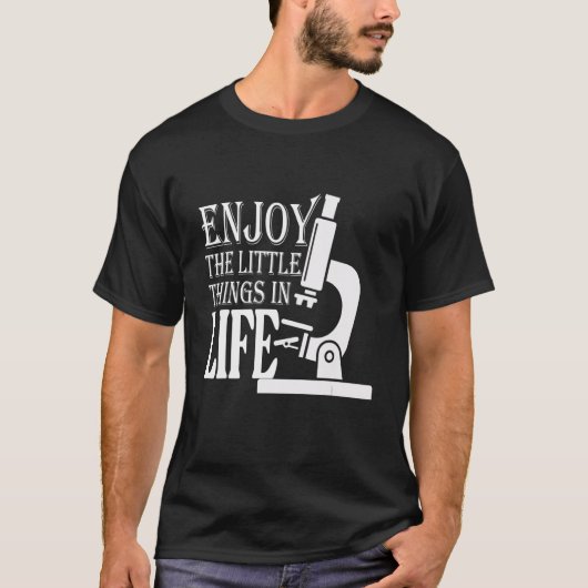 面白い 顕微鏡 微生物学者 生物学 ネิร์ド 科学 Tシャツ (正面)
