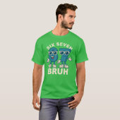 面白いSix Seven Bruh Brainrot Memeギフト メンズ Tシャツ (正面フル)