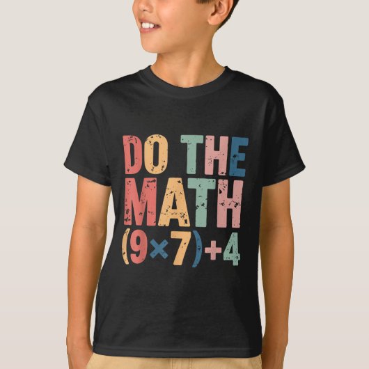 面白いTシャツ 数学 67 ジョーク Six Seven Tシャツ (正面)