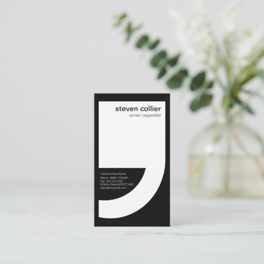 革新的で大きく白い引用符のコピーライター 名刺 (スタンド正面)