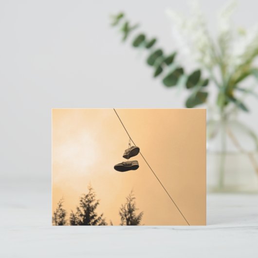 靴の揺れ ポストカード (スタンド正面)