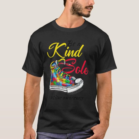 靴の種類の唯一の自閉症の意識 Tシャツ (正面)