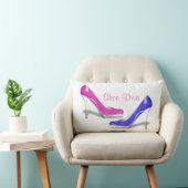 靴の花型女性歌手-靴は私に幸せなハイヒールの小剣をします ランバークッション (椅子)