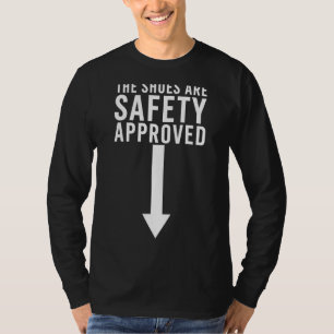 靴は安全承認されたチームワークの同僚 Tシャツ