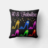 靴を愛する40歳 クッション (裏面)