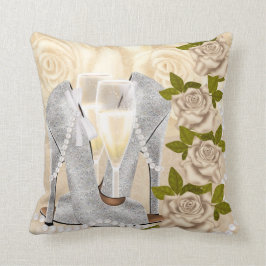 靴、バラ、真珠およびシャンペン クッション