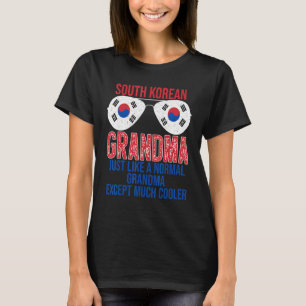 韓国おばあちゃん韓国国旗のサングラス Tシャツ