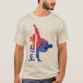 韓国の旗の色を使ったテコンドーハイキック Tシャツ (正面)