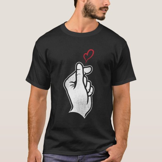 韓国ハートポップ・アートのK-Fingersハート手署名 Tシャツ (正面)