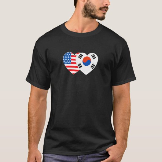 韓国人とアメリカ合衆国の国旗の双子のハート Tシャツ (正面)