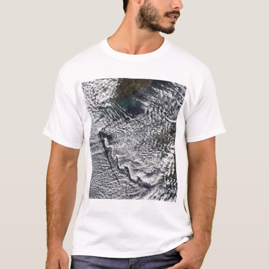 韓国・チェジュ・ドーの雲渦2 Tシャツ (正面)