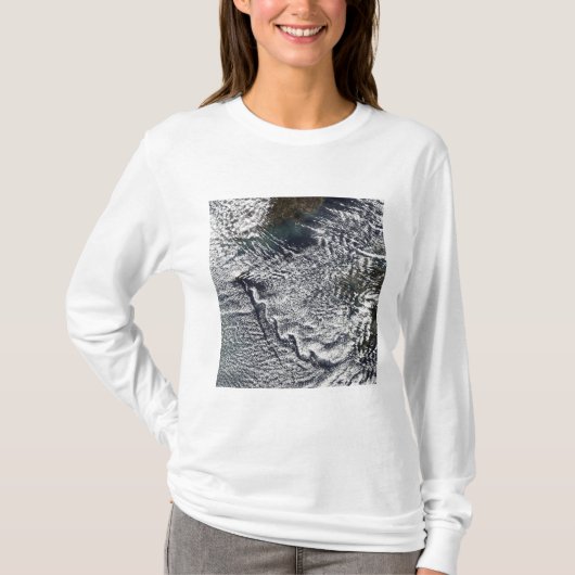 韓国・チェジュ・ドーの雲渦2 Tシャツ (正面)