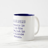 音楽がノートに含まれていない – 音楽引用文 ツートーンマグカップ (正面右)