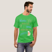 音楽とコーヒーが好きな人へのユーモア Tシャツ (正面フル)