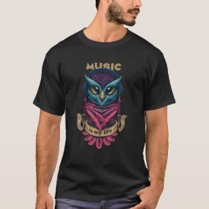 音楽は私の人生であカラフルり、ヘッドホンを持つフクロウは夢 Tシャツ