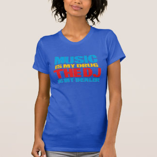 音楽は私の薬のTシャツだ Tシャツ