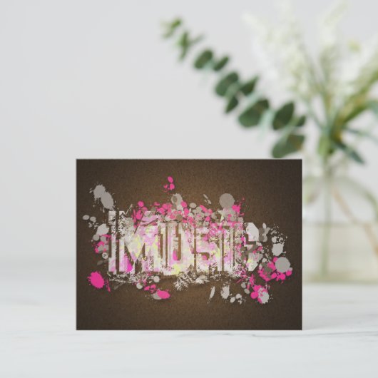 音楽グラフィティスタイルサインマゼンタブラウン ポストカード (スタンド正面)