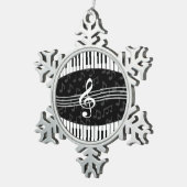 音楽ノートスタイリッシュトレブルクレフ、 音符記号とピアノ鍵 スノーフレークピューターオーナメント (右)