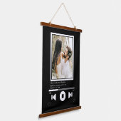 音楽プレーヤーの写真パーソナライズされた 吊り下げ型タペストリー (傾斜あり)