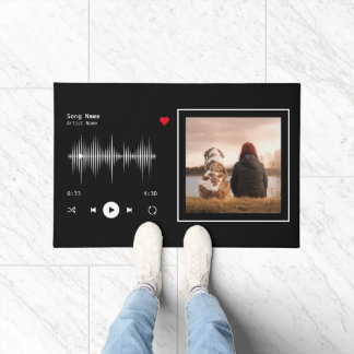 音楽プレーヤーアーティストとソングブラックパーソナライズされた ドアマット