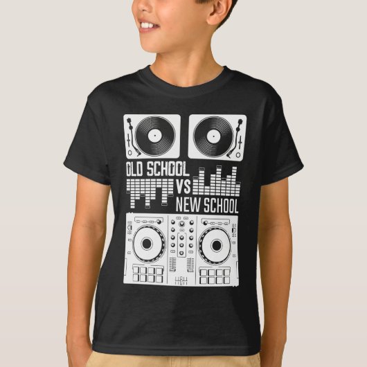 音楽プロデューサーDJ旧校ビニールエレクトロテクノ Tシャツ (正面)