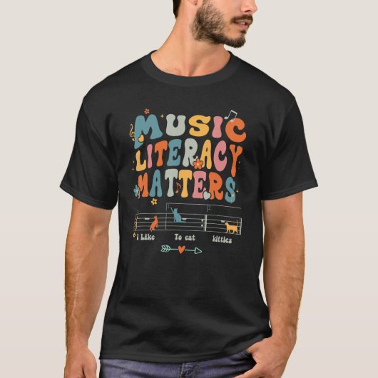 音楽リテラシーが猫ちゃんに好き食べだ Tシャツ (正面)
