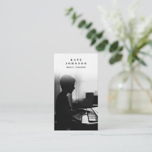 音楽先生ミュージシャンフォトソーシャルメディアQRコード 名刺 (スタンド正面)