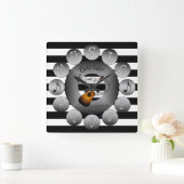 音楽家の時計の~Acousticギターの~Spiralスケールの~ スクエア壁時計 (ホーム)