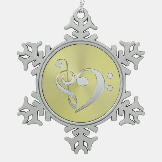 音楽金属雪片の三重のヘ音記号のハート スノーフレークピューターオーナメント (正面)
