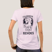 響くファッション：真っ白な馬 Tシャツ (裏面)