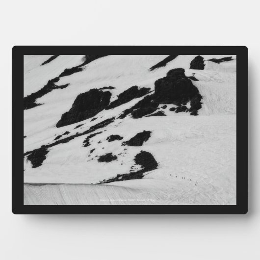 頂上への七人 フォトプラーク (正面)