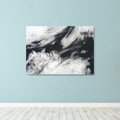 頂上淡い色のから吹の灰煙 キャンバスプリント (インサイチュ (ウッドフロア))