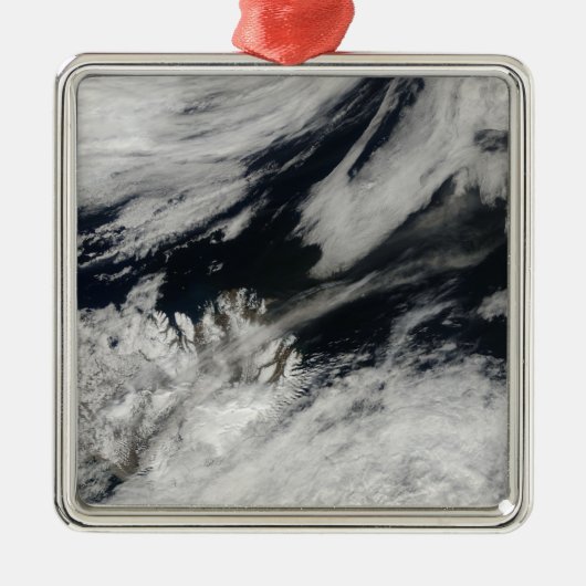 頂上淡い色のから吹の灰煙 メタルオーナメント (正面)