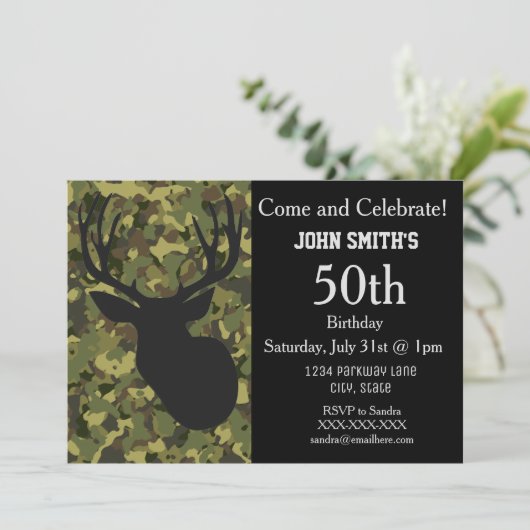 頑丈な大人の鹿〔雄ジカの〕枝角狩り誕生日 招待状 (スタンド正面)