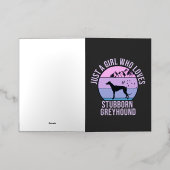 頑固なグレイハウンドの贈り物を愛する女の子 箔グリーティングカード (外側レイダウン)