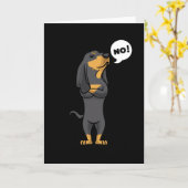 頑固な黒とタン・クーンハウンド犬 カード (黄色い花)