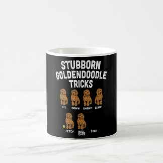 頑固なGoldendoodleトリックおもしろい犬トレーナーママ コーヒーマグカップ